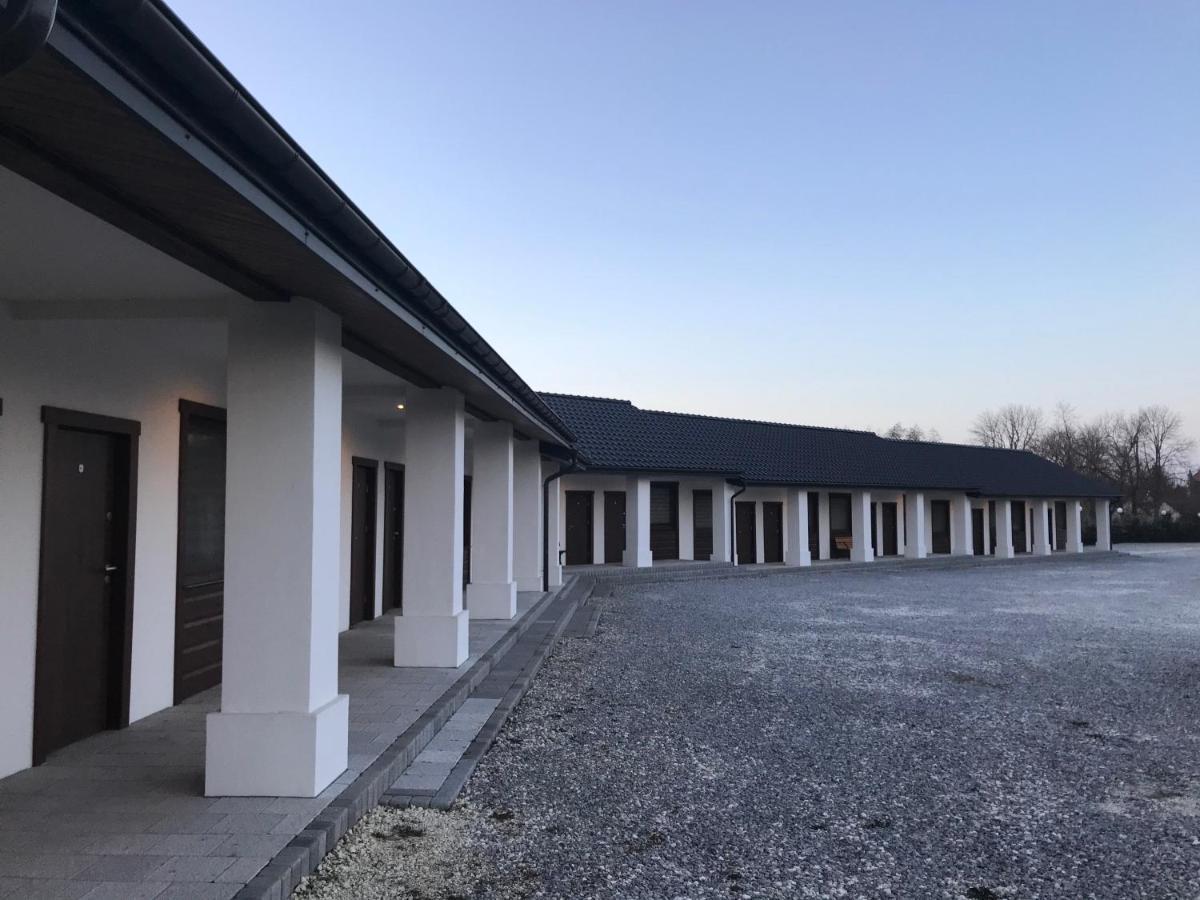 Gosciniec Krepa Otel Lipsko Dış mekan fotoğraf