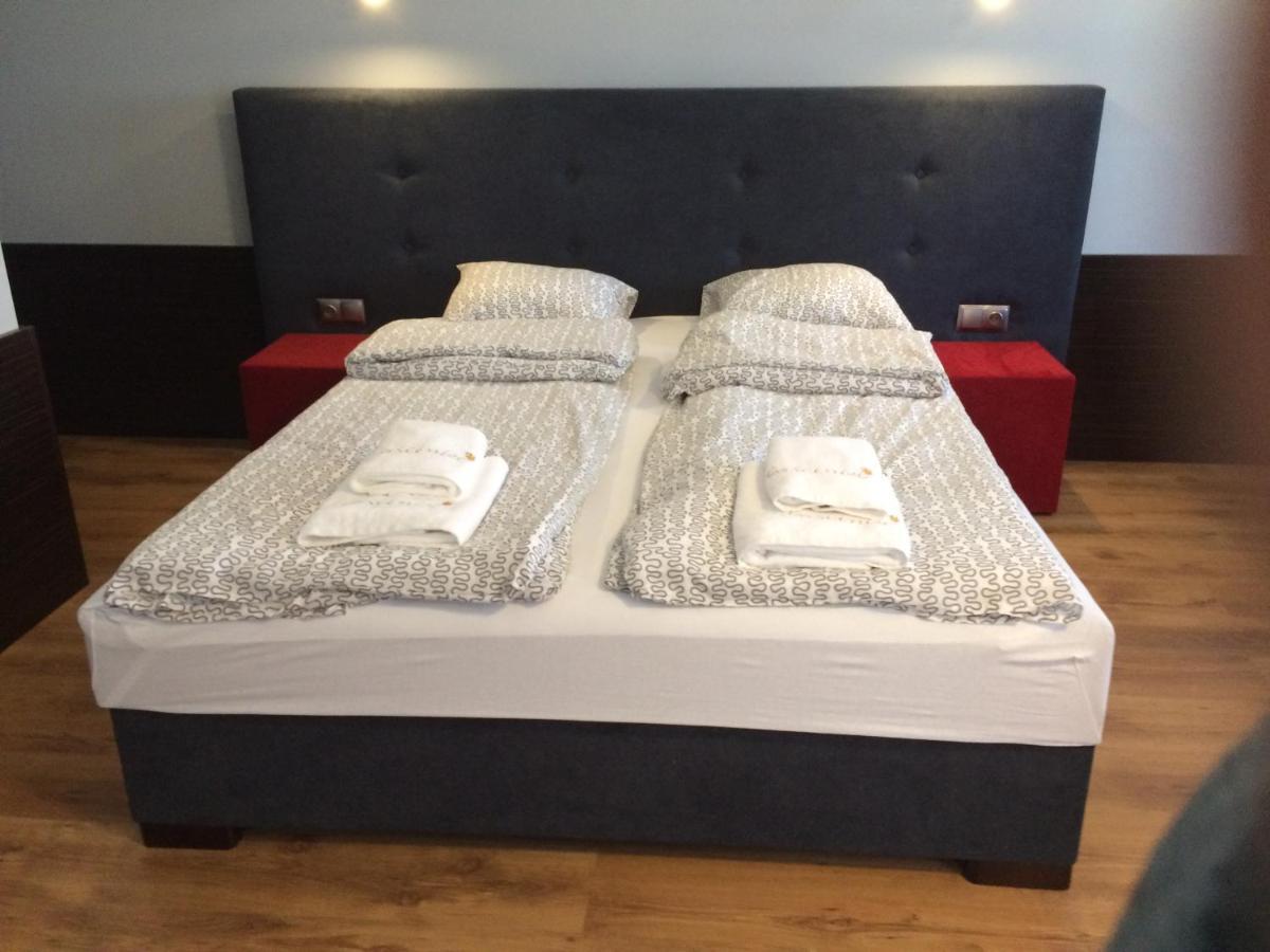 Gosciniec Krepa Otel Lipsko Dış mekan fotoğraf